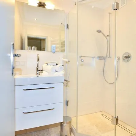 Dr-ross-strasse 25, App 4 *